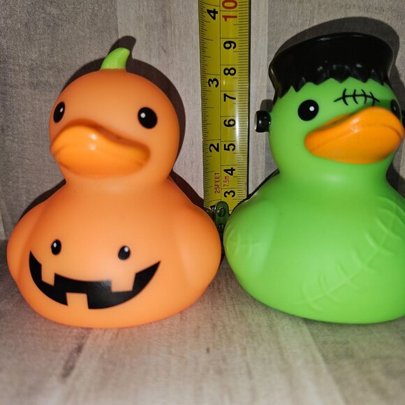 Halloween Rubber Ducks Duckies Ducky Pumpkin Frankenstein - Picture 8 of 8